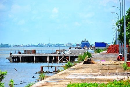 “Tắc” đường lên hàng