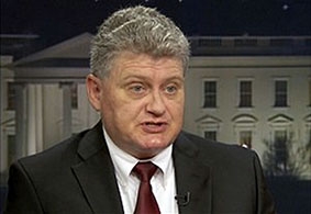 “Snowden cha” được phép 

sang Nga thăm con