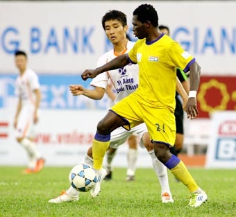 Chung kết ngược của hai đội “nhà khó”