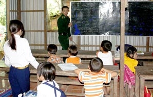 Ngày đầu năm học mới ở đảo Hòn Chuối