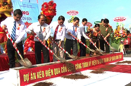 Kéo điện qua Cồn Sơn -

Công trình nhiều ý nghĩa