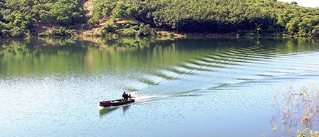 Biển Hồ - “Đôi mắt Pleiku”