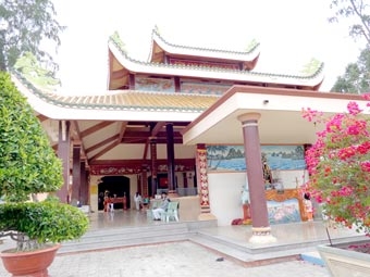 Miễu Bà Chúa xứ 
Bàu Mướp