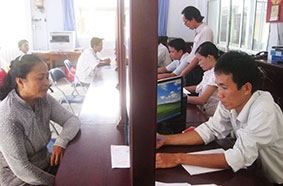 Tập trung xây dựng hệ thống

chính trị cơ sở vững mạnh toàn diện