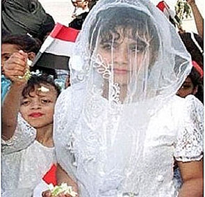 Cô dâu 8 tuổi chết 

trong đêm tân hôn