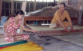 Làng chiếu Định Yên (Đồng Tháp) được công nhận Di sản Văn hóa phi vật thể quốc gia