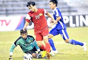 Thắng sát nút Lào, U19 Việt Nam thẳng tiến vào chung kết