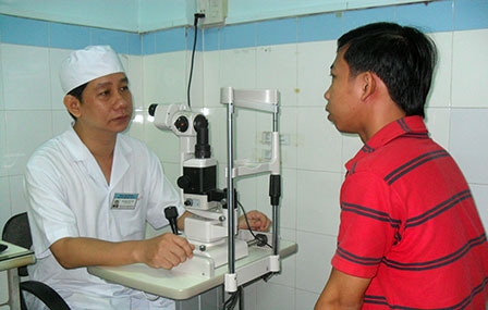 Cao điểm dịch đau mắt đỏ