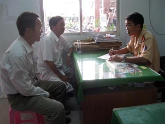 Chấp hành nghiêm Luật Giao thông đường bộ để bảo vệ mình và người khác