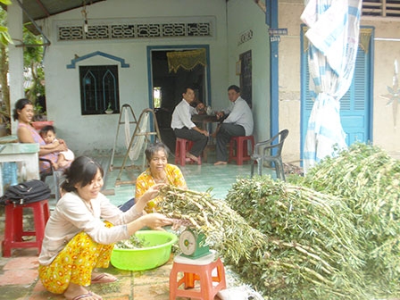 Tạo sự chuyển biến 
trong khắc phục khuyết điểm
