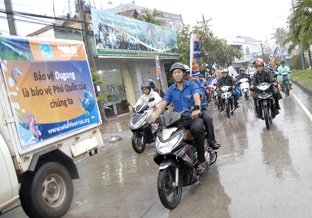 KIÊN GIANG: Ra quân diễu hành bảo vệ Dugong