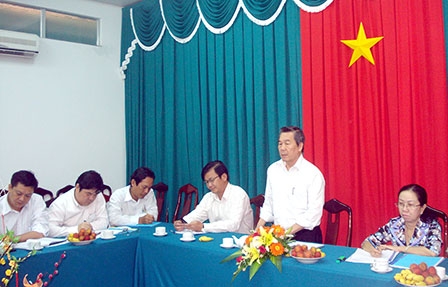 Thành ủy tiếp tục kiểm tra việc khắc phục, 
sửa chữa khuyết điểm theo Nghị quyết Trung ương 4 tại nhiều cơ quan, đơn vị