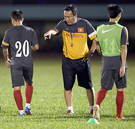 Thắng mà vẫn lo !