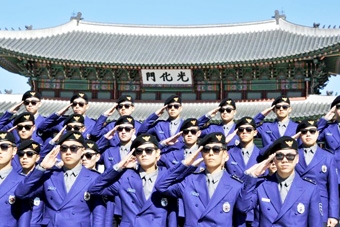 Hàn Quốc ra mắt cảnh sát du lịch Gangnam Style