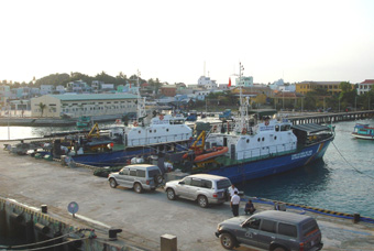 Mở cửa biển Tây