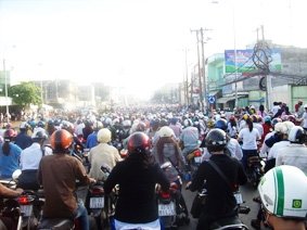 ĐẢM BẢO AN TOÀN GIAO THÔNG KHI TRIỀU CƯỜNG LÊN CAO