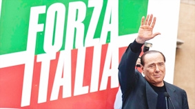 Berlusconi tái khôi phục Forza Italia