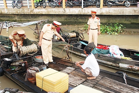 Xử lý nghiêm trường hợp vi phạm 
Luật Giao thông đường thủy nội địa