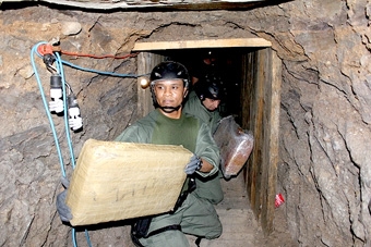 “Siêu đường hầm” ma túy trên biên giới Mỹ-Mexico