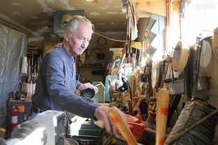 Mỹ trợ cấp hàng trăm triệu USD cho người chết