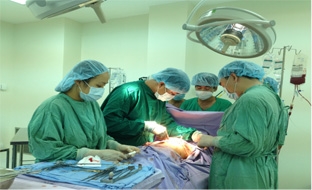 Cứu sống một thanh niên bị đâm thủng tim