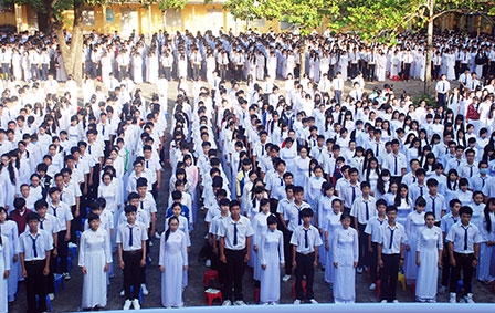 Tổ chức lễ tưởng niệm 
nạn nhân tử vong vì tai nạn giao thông