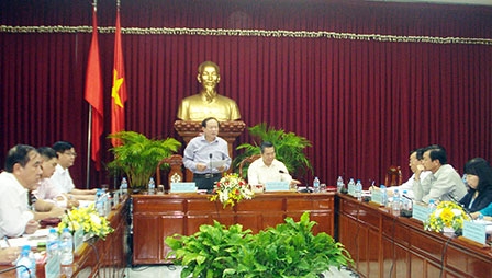 Phát huy vai trò của đội ngũ doanh nhân Việt Nam 
thời kỳ đẩy mạnh công nghiệp hóa, hiện đại hóa 
và hội nhập quốc tế