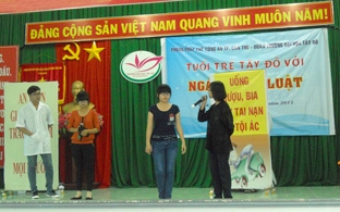 Để học sinh, sinh viên ứng xử văn hóa
khi tham gia giao thông