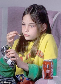 Uống nhiều nước ngọt có thể gây hại cho não