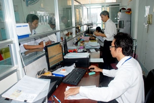 QUẢN LÝ, HƯỚNG DẪN DOANH NGHIỆP VẬN TẢI CHẤP HÀNH ĐÚNG LUẬT GIAO THÔNG ĐƯỜNG BỘ