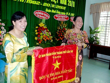 Họp mặt kỷ niệm Ngày Nhà giáo Việt Nam 20-11