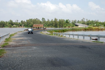 Thống nhất lắp đặt, di dời các biển báo hiệu giao thông