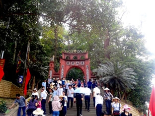 Khởi động mùa du lịch Tết 2014
