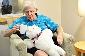 Nghiên cứu lợi ích 
của robot thú cưng 
trong điều trị mất trí nhớ