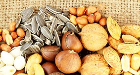 Muốn sống lâu, hãy ăn thêm quả, hạt khô