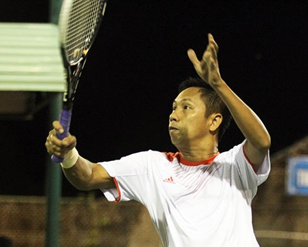 Quần vợt Cần Thơ khó trăm bề