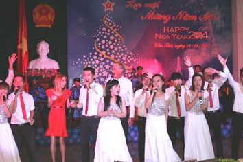 Họp mặt chúc mừng năm mới các doanh nhân, chuyên gia nước ngoài