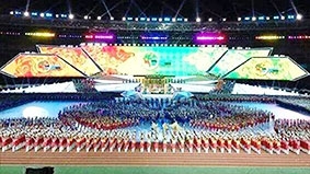 Khai mạc SEA Games 27 <br>
<b>Rực rỡ ánh sáng, âm nhạc tuyệt vời</b>