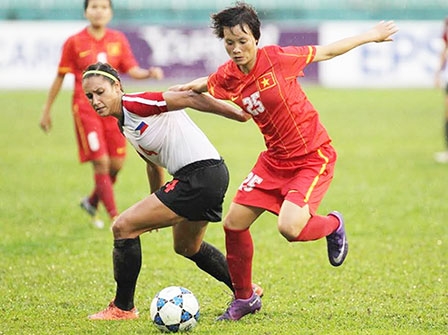 Bóng đá nữ<br>
<b>Việt Nam thắng đậm Philippines 7-0</b>