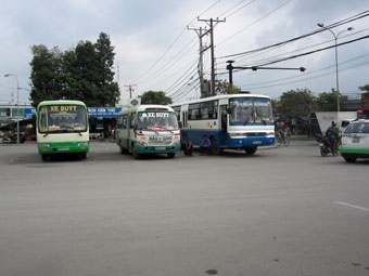 Tăng cường phối hợp phục vụ tốt nhu cầu đi lại của nhân dân trong dịp lễ, Tết