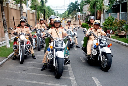 Mở cao điểm đảm bảo trật tự an toàn giao thông Tết Dương lịch, Tết Nguyên đán và lễ hội đầu Xuân 2014