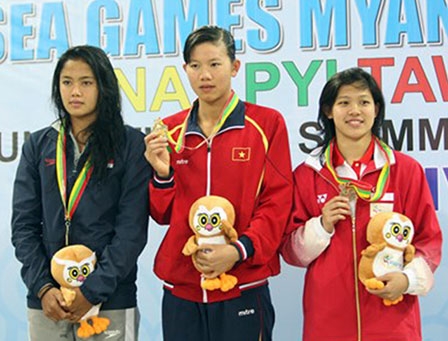 Ánh Viên phá kỷ lục 400 mét hỗn hợp nữ