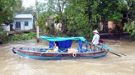 Qui định điều kiện an toàn đối với phương tiện
thủy nội địa trọng tải dưới 1 tấn hoặc sức chở dưới 5 người