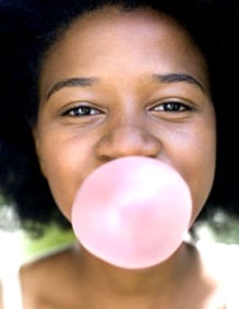 Kẹo cao su gây ra 
chứng đau nửa đầu?