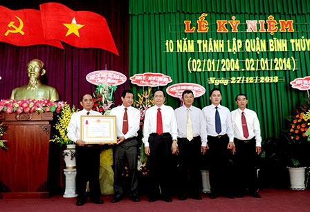 Xây dựng hệ thống chính trị ngang tầm nhiệm vụ