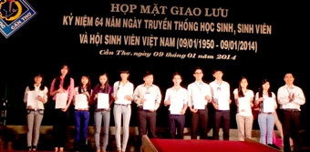 TĂNG CƯỜNG GIÁO DỤC LÝ TƯỞNG, ĐẠO ĐỨC,
LỐI SỐNG CHO SINH VIÊN