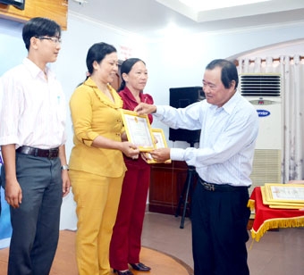 Cảnh báo xu hướng lây truyền HIV qua đường tình dục