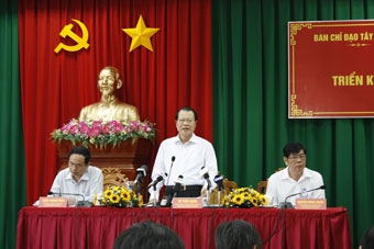 Triển khai các giải pháp hỗ trợ sản xuất kinh doanh;
chú trọng phát triển nông nghiệp theo hướng bền vững