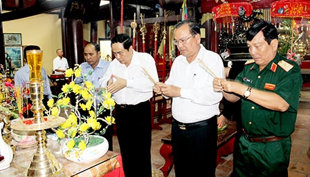 Tổ chức lễ hội Kỳ Yên Hạ Điền đình Bình Thủy