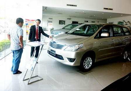 Tự thân vận động vượt khó